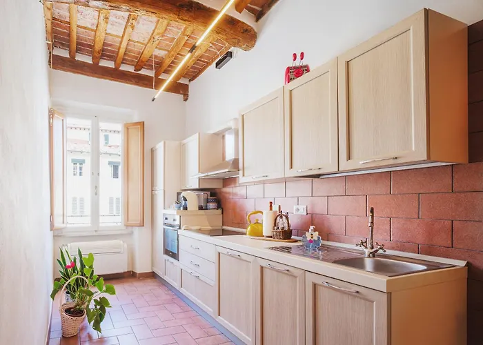 Michael'S Home - Cozy Apartment In The Heart Of Lucca