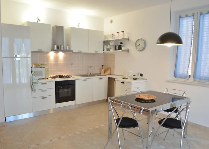 La Perla Del Magra Holidays House